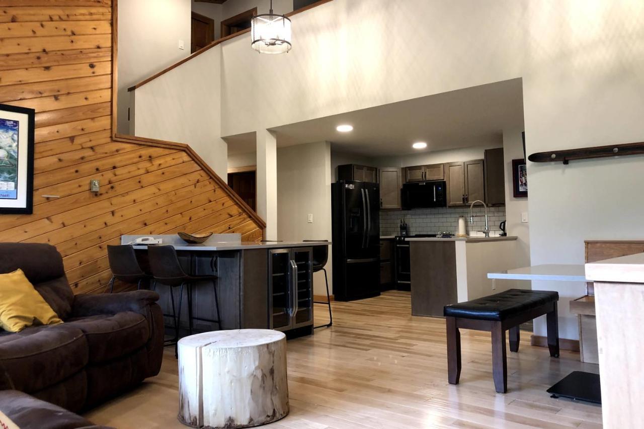 The Griz Inn By Park Vacation Management Fernie Εξωτερικό φωτογραφία