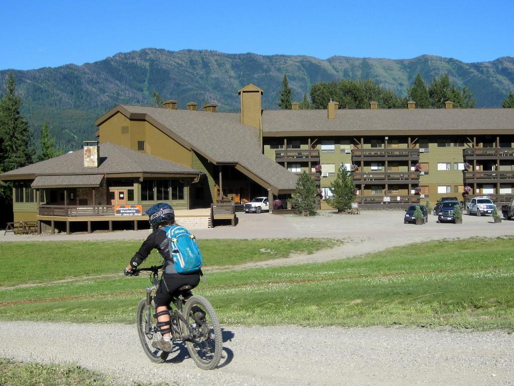 The Griz Inn By Park Vacation Management Fernie Εξωτερικό φωτογραφία